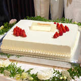 ケーキはシンプルな装飾を希望しました。