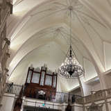 天井の高い教会