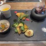 コース料理の一部を試食しました。