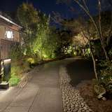 会場へ向かう和を感じさせる入り口