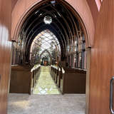 ガラスのチャペルでの入場目線