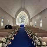 青のバージンロードとステンドグラス！