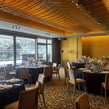 披露宴会場　TAKENIWA