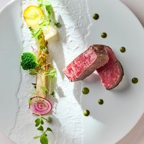 【松阪牛×幻の美熊野牛食べ比べ】挙式料全額付！3.5万試食×ギフト券1万