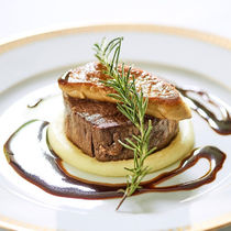 【料理重視◎】貸切キッチン直結！出来立て国産牛＆オマール海老試食×一棟貸切洋館