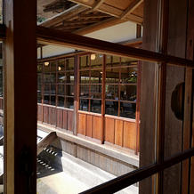 奥に見えているのが披露宴開場
