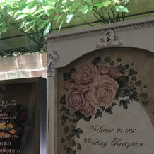 少人数の個室でアットホームな飾り付け