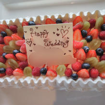 ケーキに日付、名前を入れてくれます