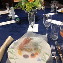 テーブルも綺麗に飾りつけされていました