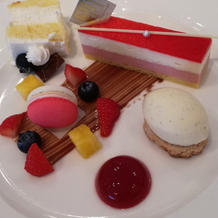 デザートとカットケーキ