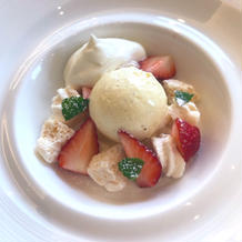 ランチのデザートです