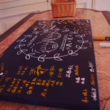 ウェルカムボードにゲストのサイン