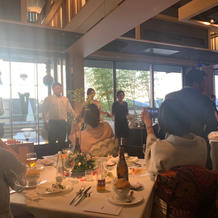 お色直し退場(姉弟)