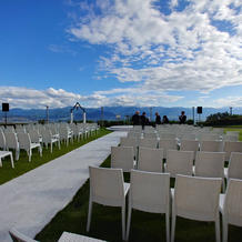 バージンロードが長くとても綺麗です。