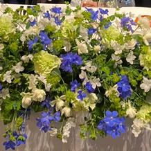 メインテーブルのお花