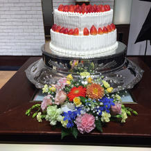 ケーキ台の装花