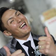 お色直し後の楽しそうな旦那