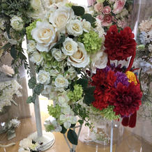 装花ブーケは一旦付いてます