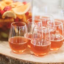 作った果実ティーは披露宴・二次会で提供