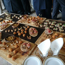 アペリティフフォトタイムでのお洒落軽食