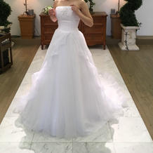 本当にたくさんのドレスの中から選べます