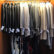 新郎のタキシードも超豊富