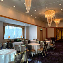 披露宴会場近くの廊下2