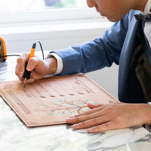 本物の木で作った結婚証明書