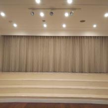 集合写真用の屋内階段