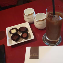 ウェルカムドリンクとチョコ