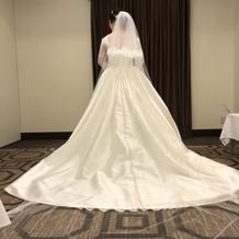 ウェディングドレス