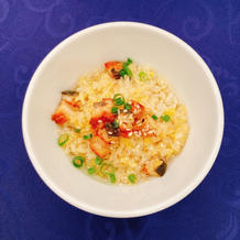 熱々スープを席にてかけていただきました