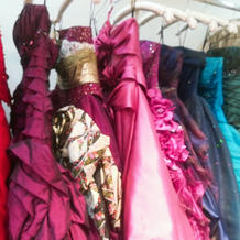 カラードレス豊富です