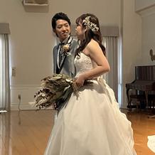 ヘッドドレスはハンドメイドの物を