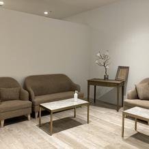 ナチュラルなイメージの控え室