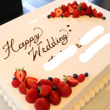 ケーキ(10人でもこれです、3万円)