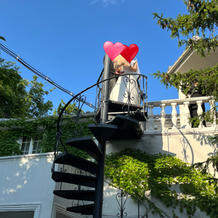 螺旋階段上からクッショントス