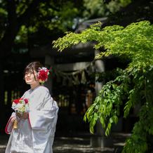 ブーケと髪飾りは持ち込みです(無料)