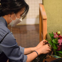 会場装花　作業風景