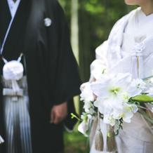 白無垢と紋付袴