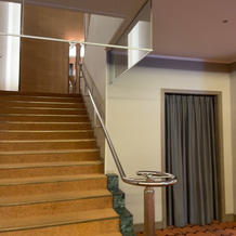 披露宴会場までの階段