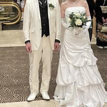新郎新婦の挙式衣装