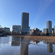 外観 不忍池のすぐそばです