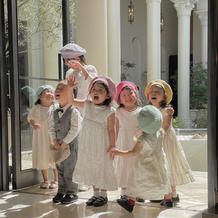 お出迎えは7人のこびとさんたち！