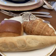 パンは食べ放題です！