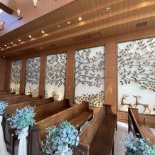 自然を感じられる壁の絵