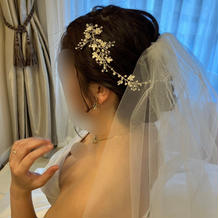 白いドレス時横側