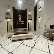 ゲストなどの待つロビー