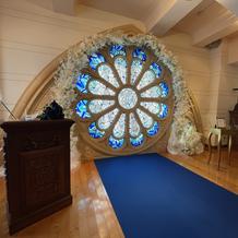 チャペル、ステンドグラス