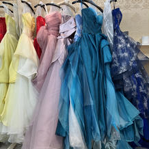 カラードレスの一例